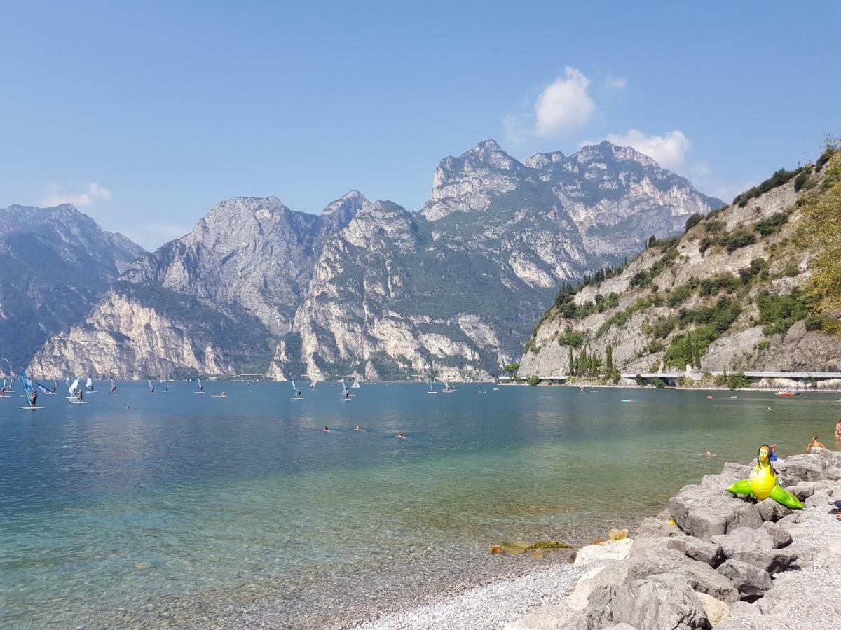 Torbole Lake Front Torbole Sul Garda ภายนอก รูปภาพ